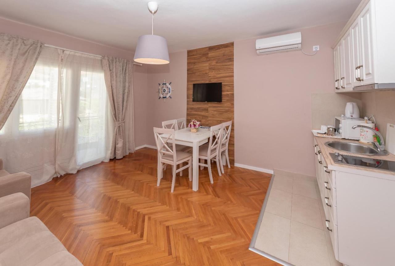Ioannis Apartments Tivat Exterior foto
